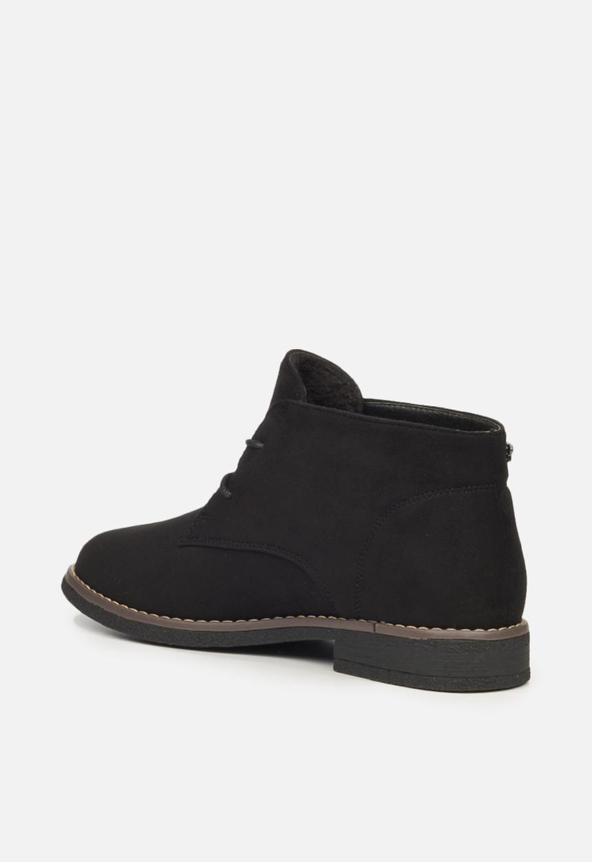 Butterfly Feet - Essex 1 suede chukka boot - black