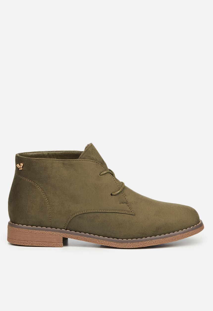 Butterfly Feet - Essex 1 suede chukka boot - olive