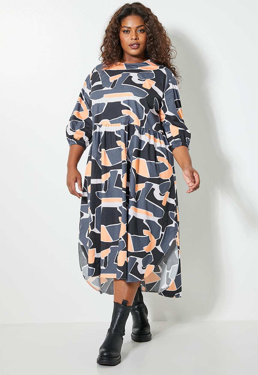Superbalist - Curved hem babydoll midi dress - art class pop print