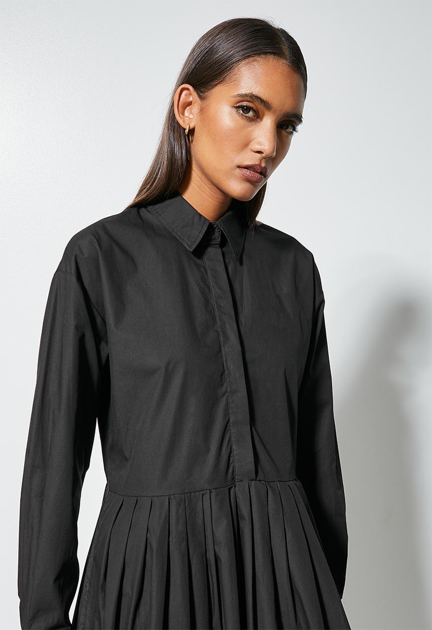 Superbalist - Pleated back shirt dress - black