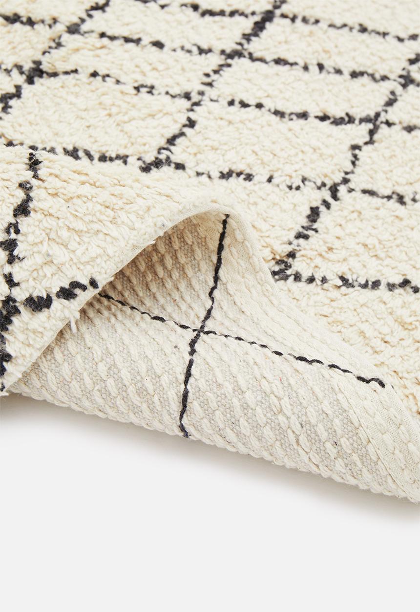 Sixth Floor - Erin tufted runner - black & off white 