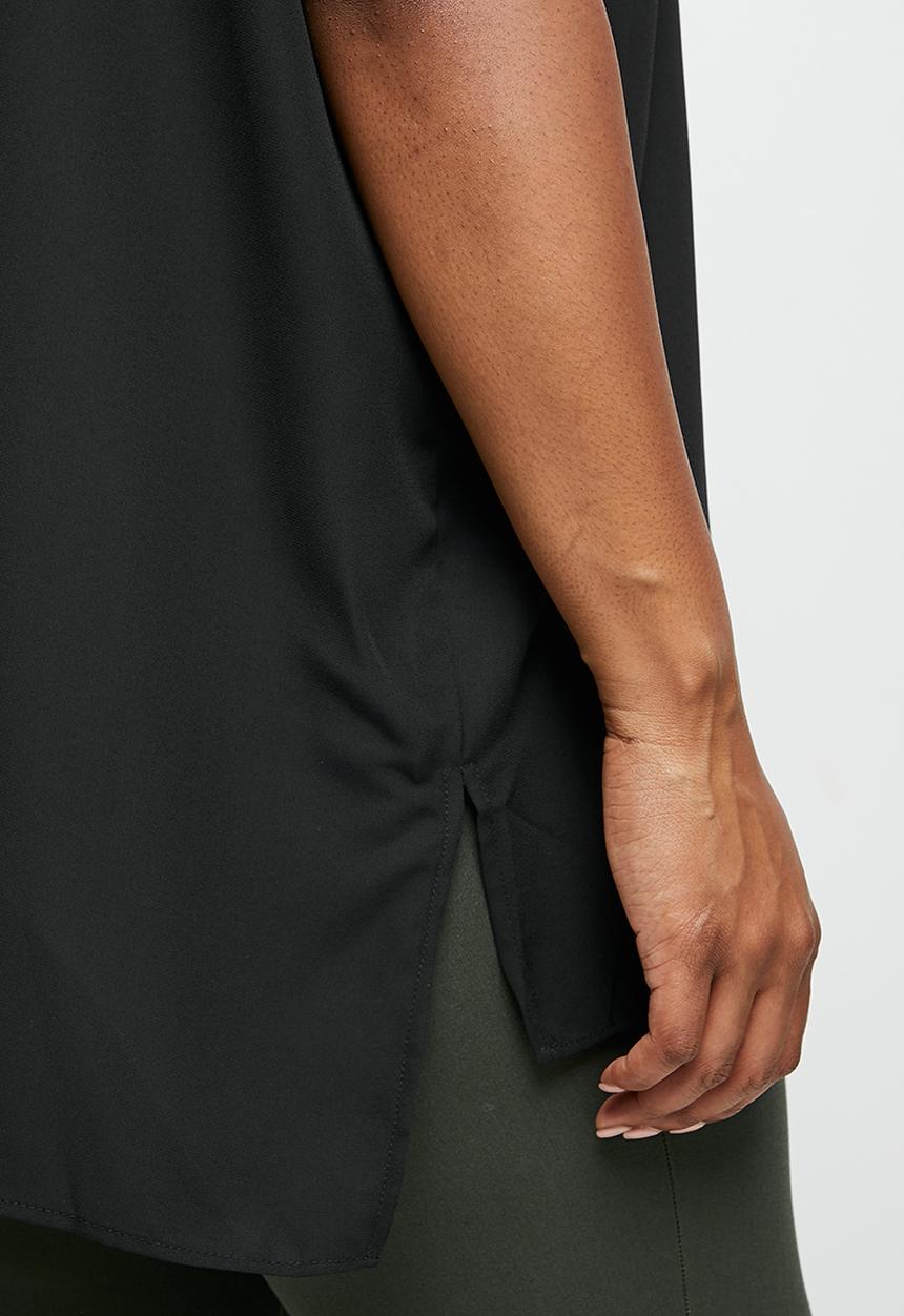 edit Plus - V-neck hi low hem shell top - black