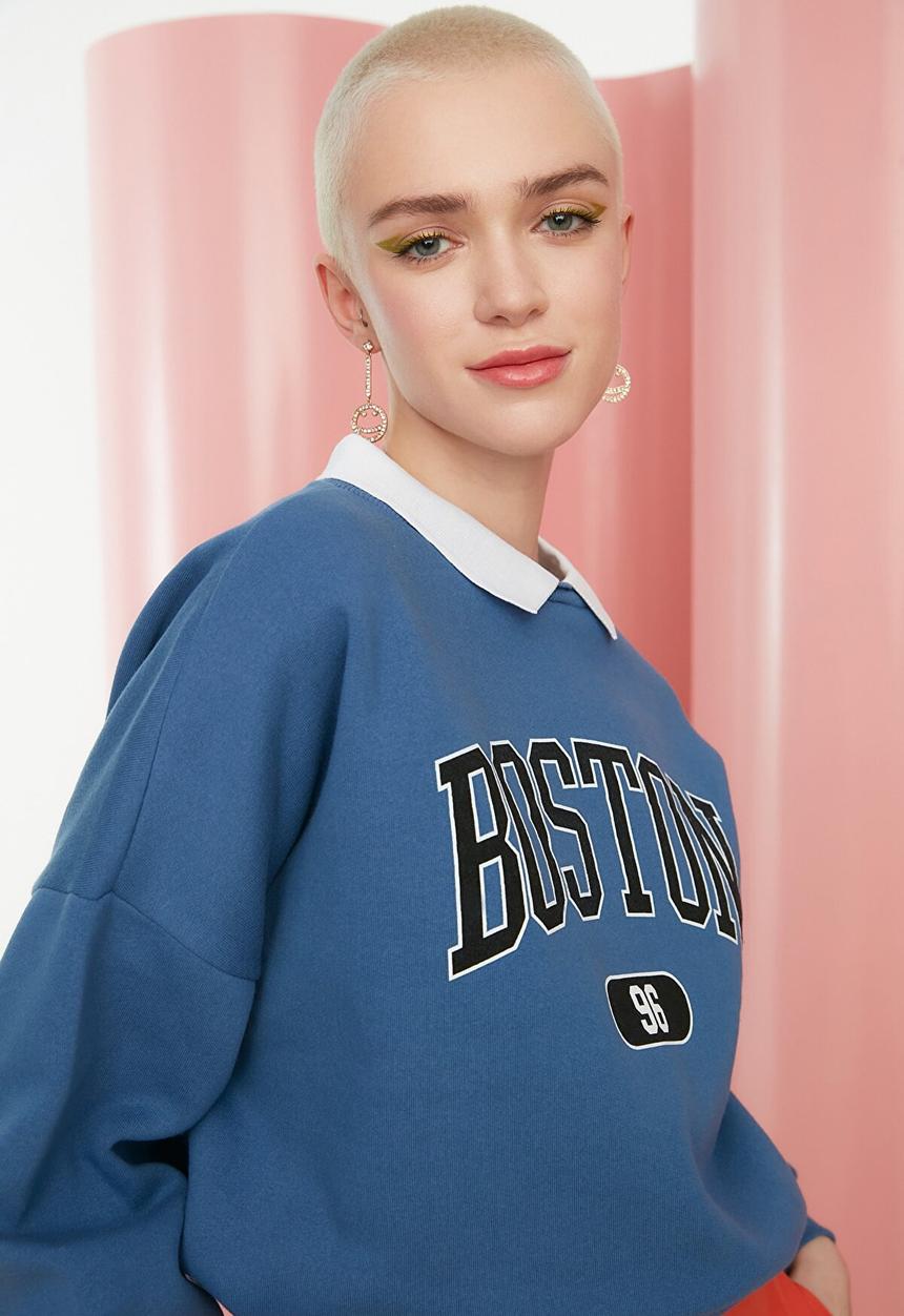 Trendyol - Printed boyfriend sweatshirt - indigo