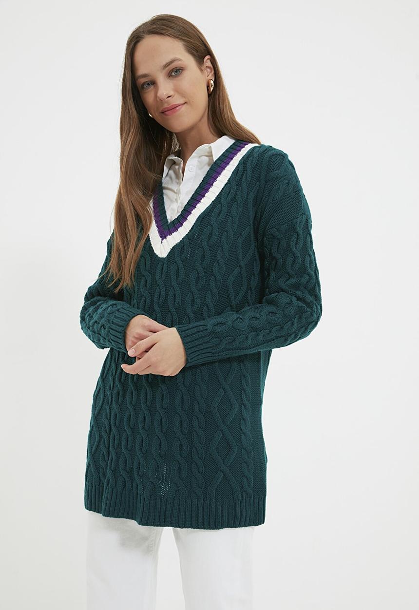 Trendyol - V neck knitwear sweater - green