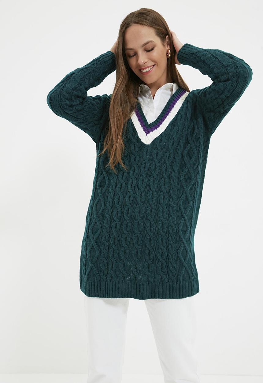 Trendyol - V neck knitwear sweater - green