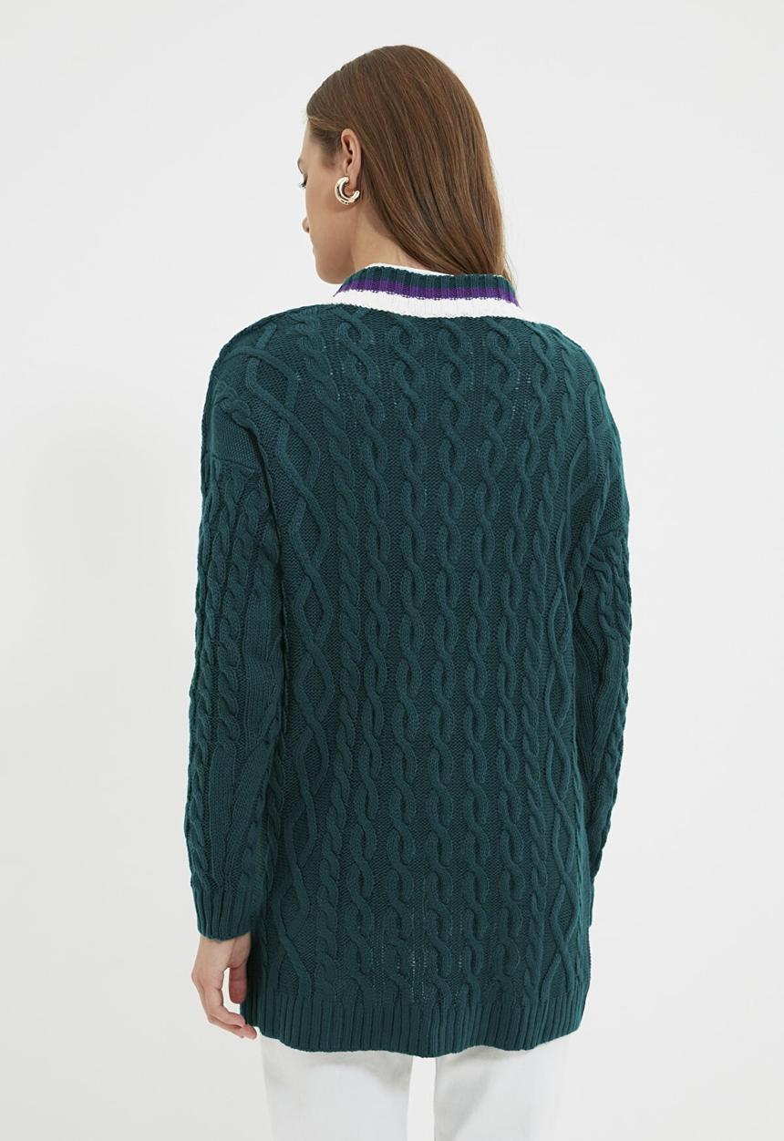 Trendyol - V neck knitwear sweater - green