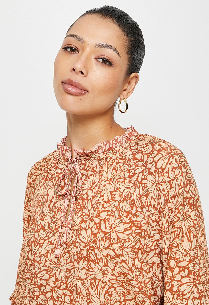 edit - Bellow sleeve blouse - rust ditsy