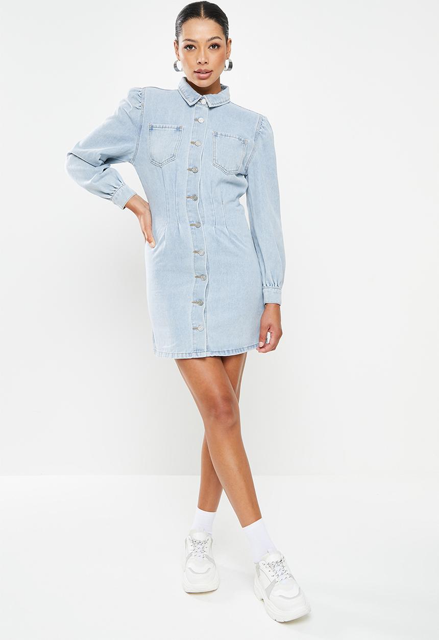 Missguided - Cinched waist acid wash denim dress - light blue