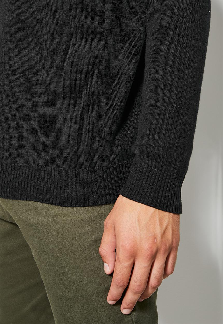 Superbalist - Basic roll neck slim fit knit - black