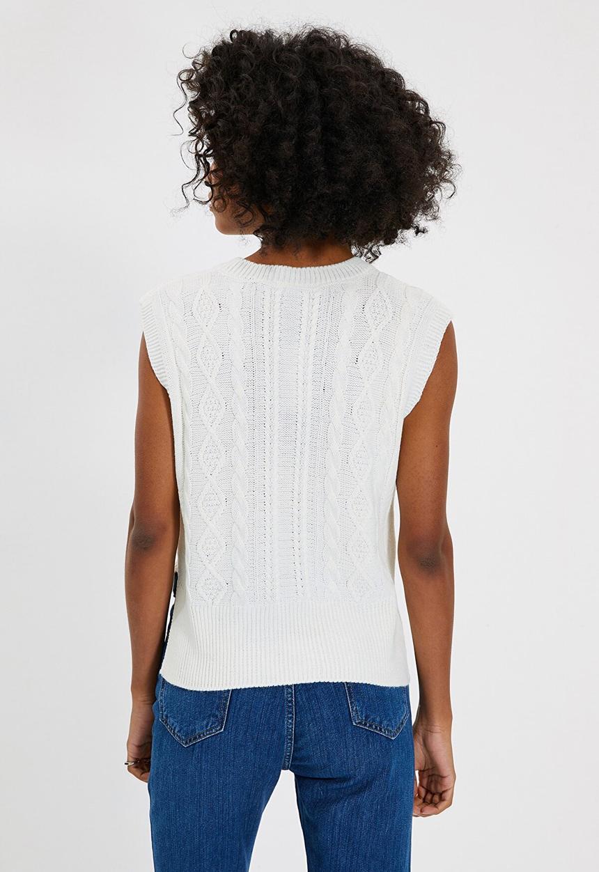 Trendyol - Knitted detailed knitwear sweater  - ecru