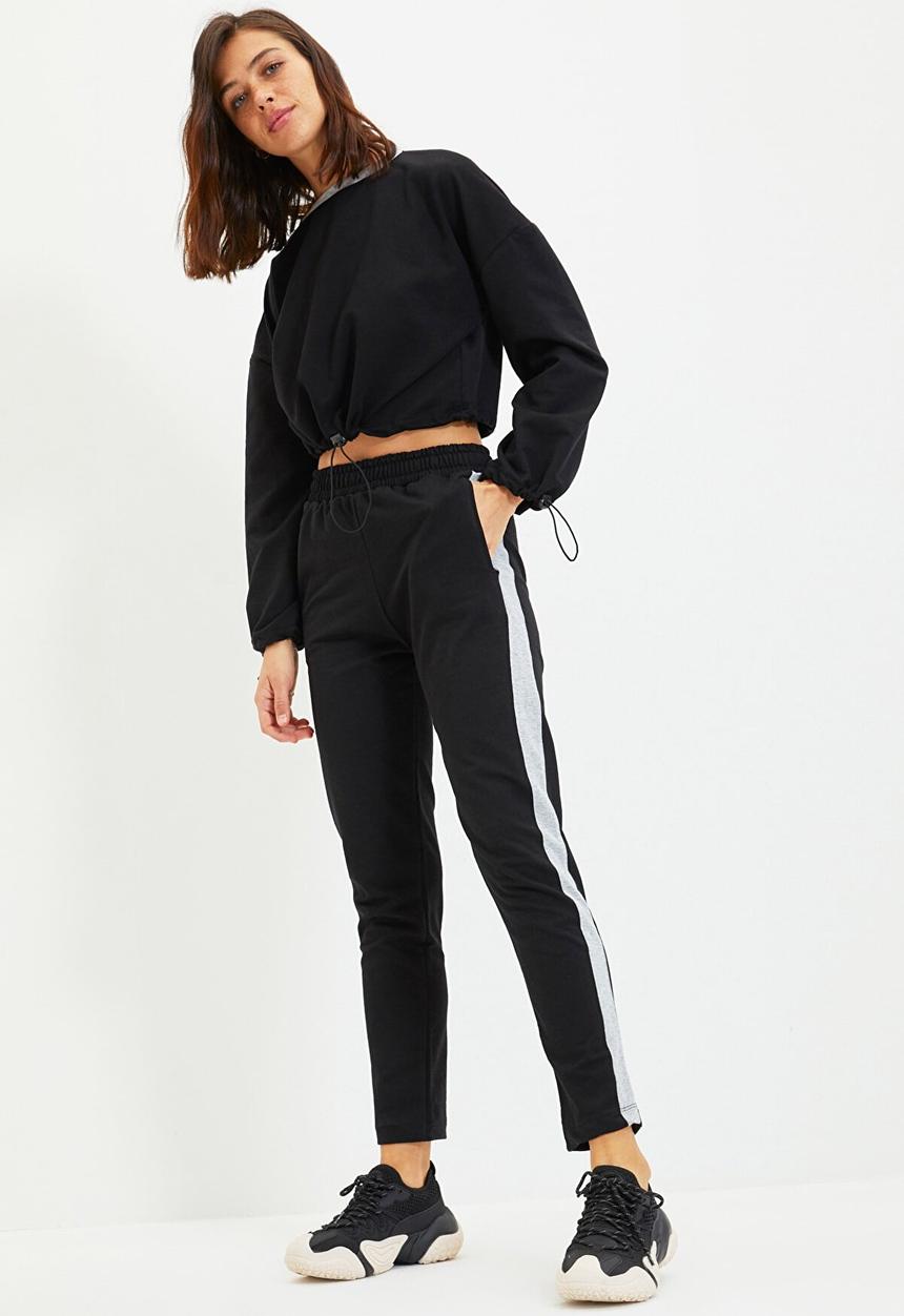 Trendyol - Stripe detailed crop knitted slim tracksuit set - black