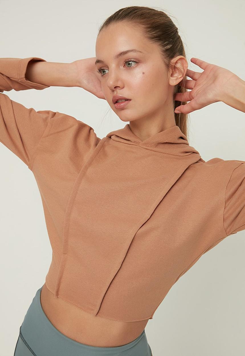 Trendyol - Knitted sweatshirt - camel