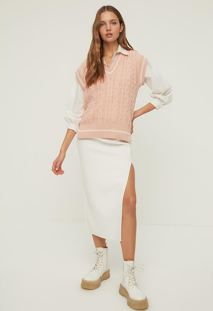 Trendyol - V-neck knitwear sweater - powder pink