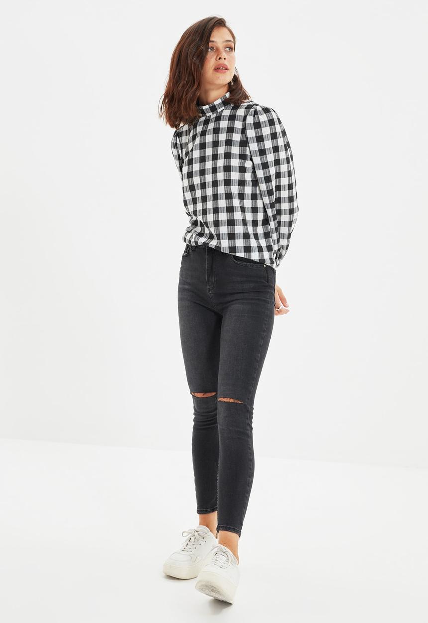 Trendyol - Ripped detailed high waist skinny jeans - black