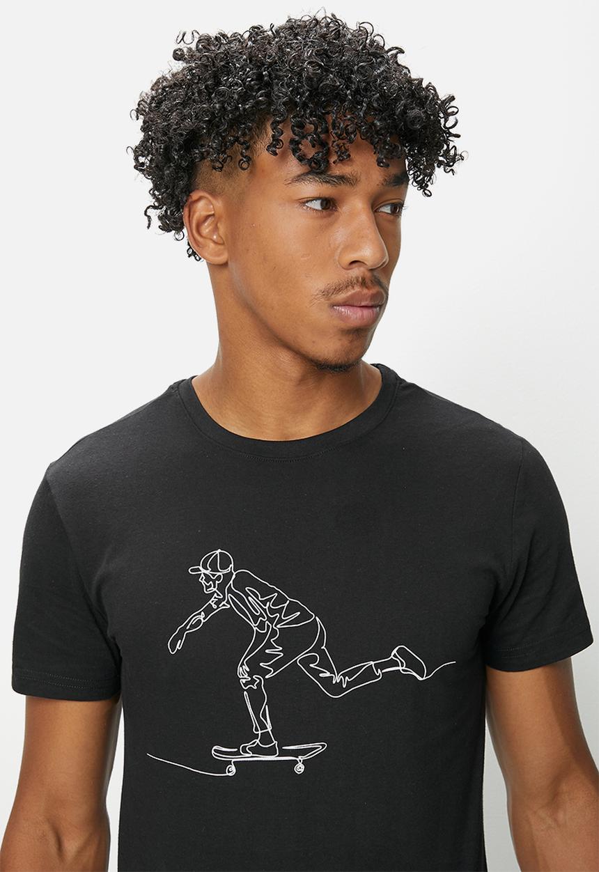 STYLE REPUBLIC - Mikey crew neck graphic tee - black skater