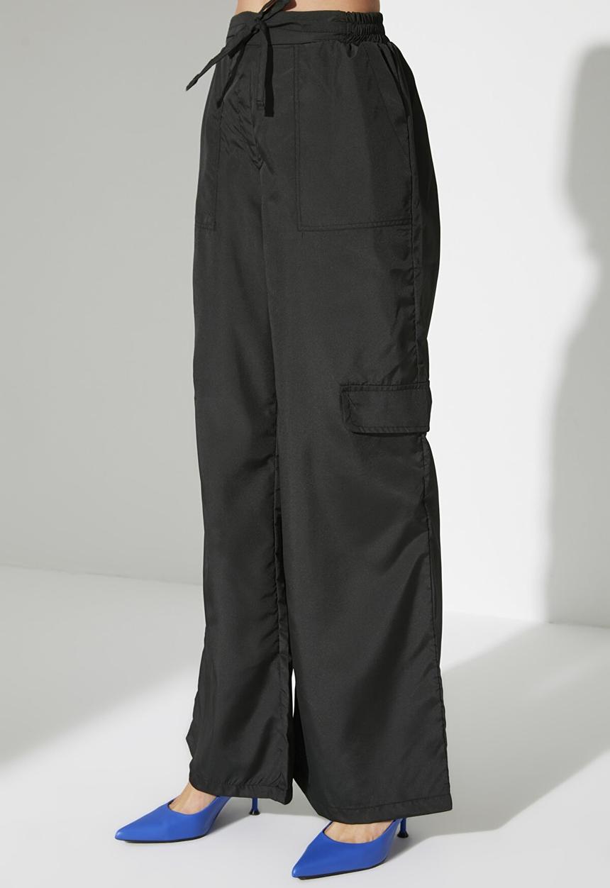 Trendyol - Parachute fabric belted flare trousers - black