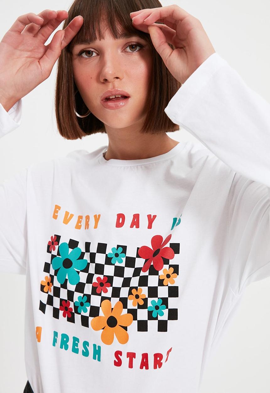 Trendyol - Printed boyfriend knitted t-shirt - white
