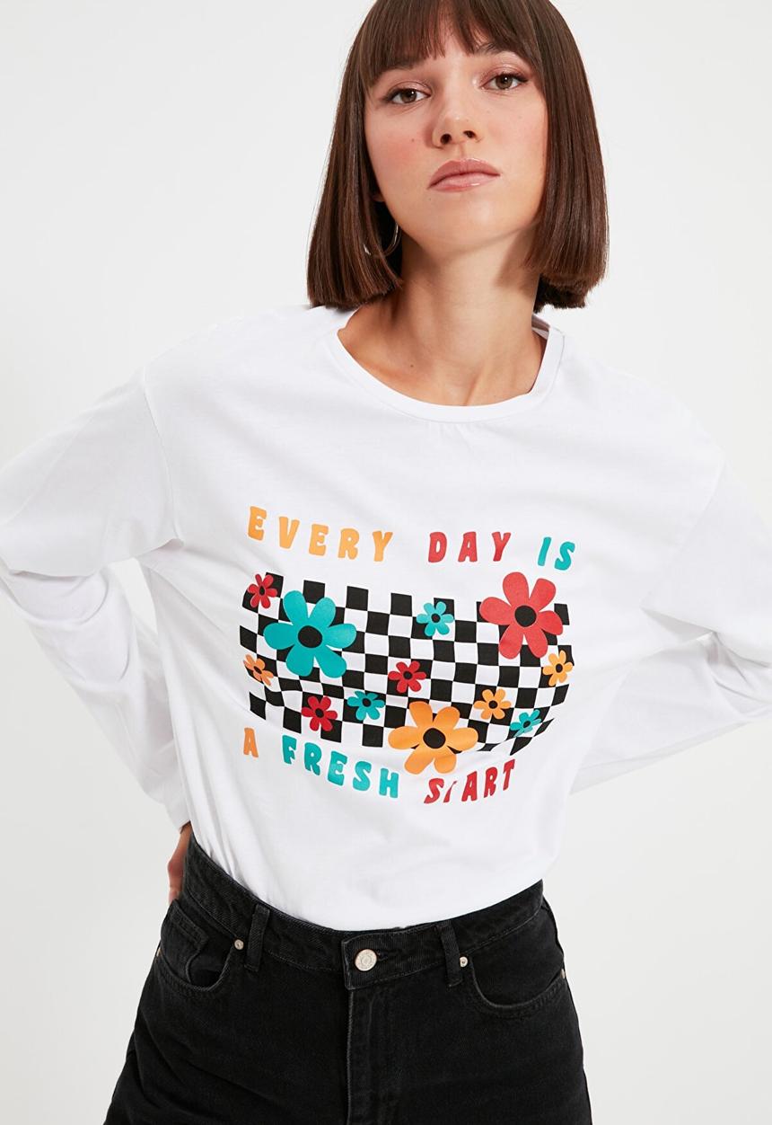 Trendyol - Printed boyfriend knitted t-shirt - white