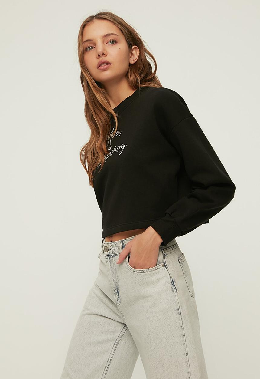 Trendyol - Crop print raised knitted sweatshirt - black