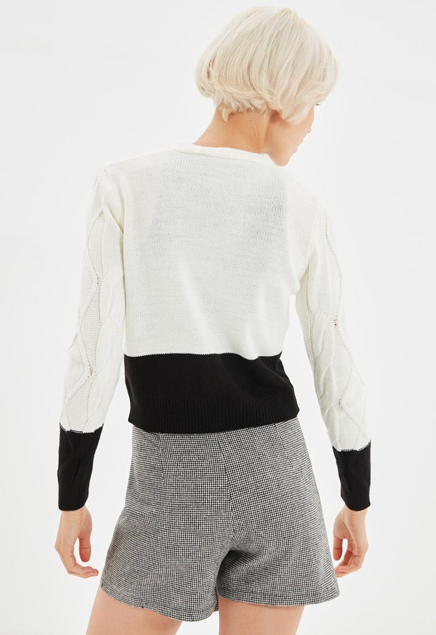 Trendyol - Crop knitwear cardigan - ecru