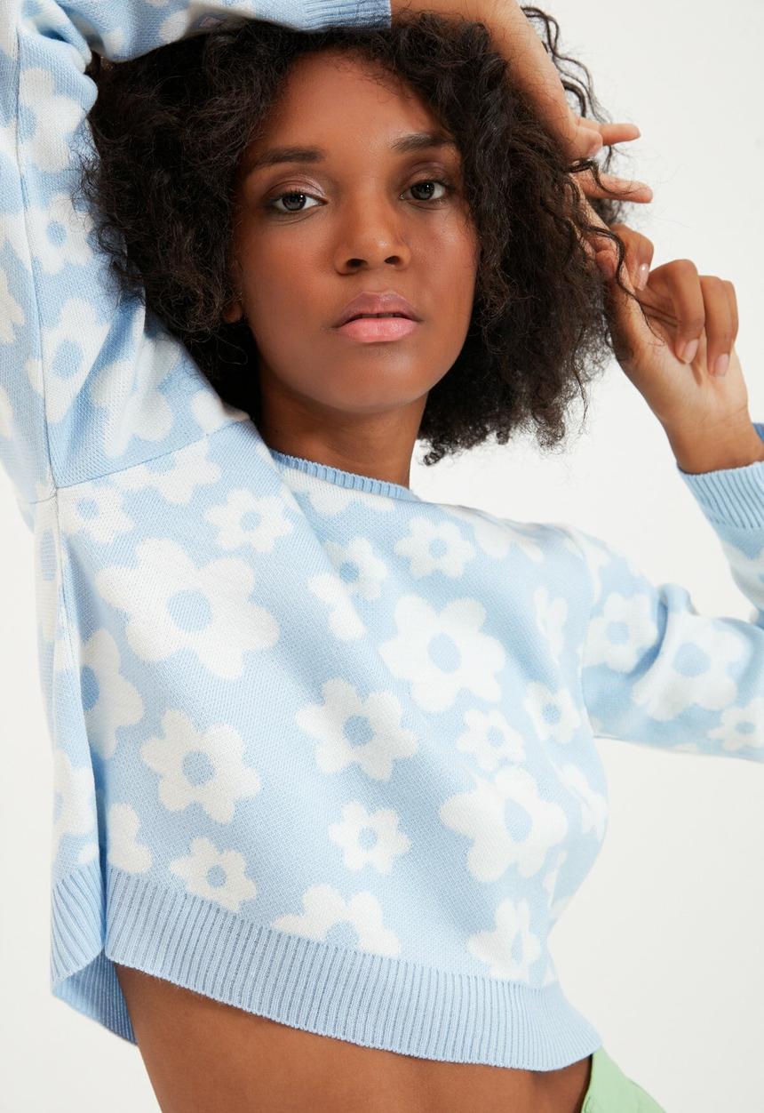 Trendyol - Jacquard crop knitwear sweater - light blue
