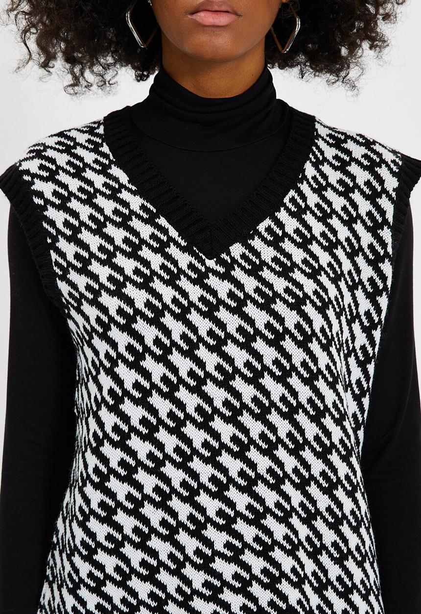 Trendyol - Jacquard knitwear sweater - black