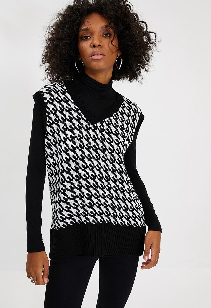 Trendyol - Jacquard knitwear sweater - black