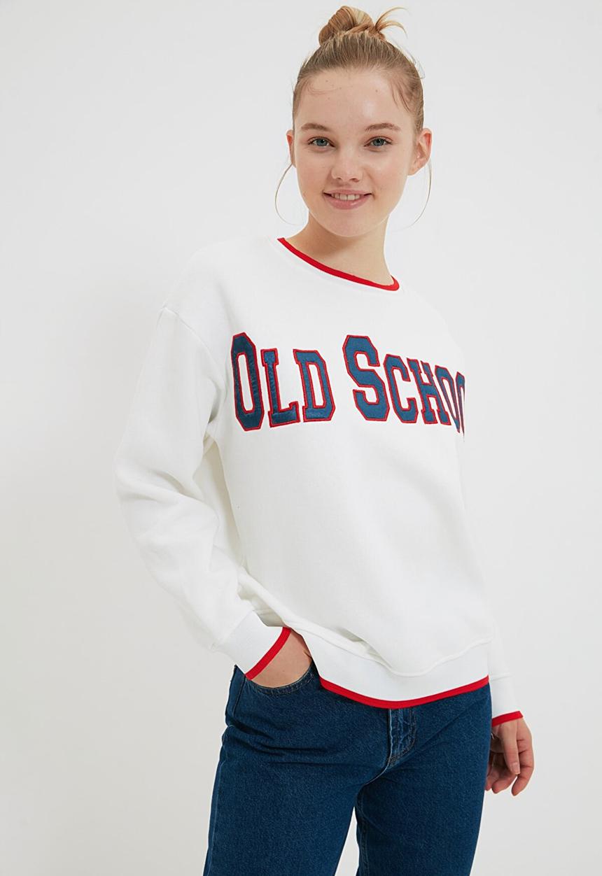 Trendyol - Embroidered loose pattern raised knitted sweatshirt - ecru
