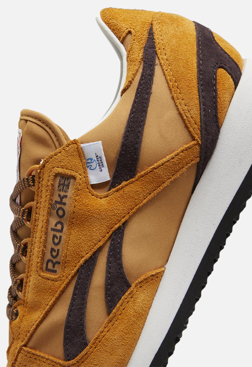 Reebok - Victory G