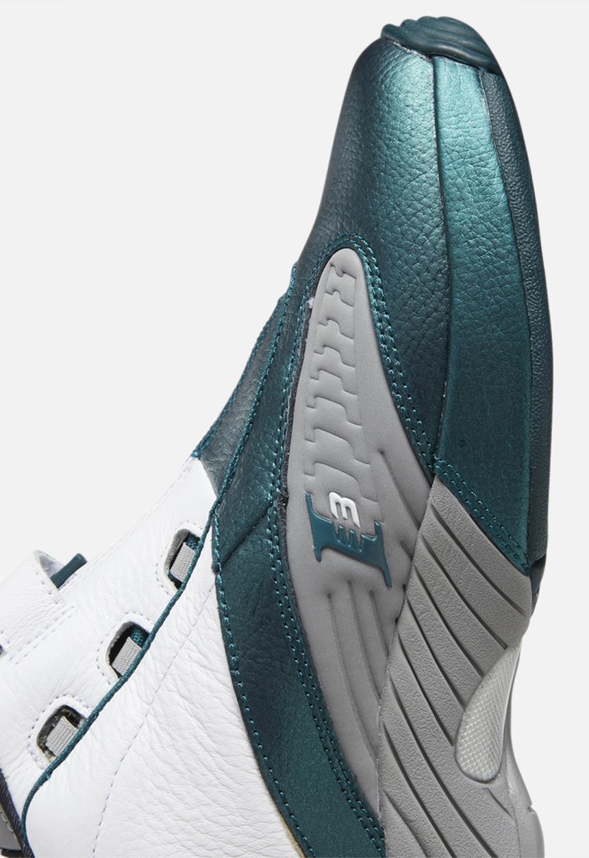 Reebok - Answer IV