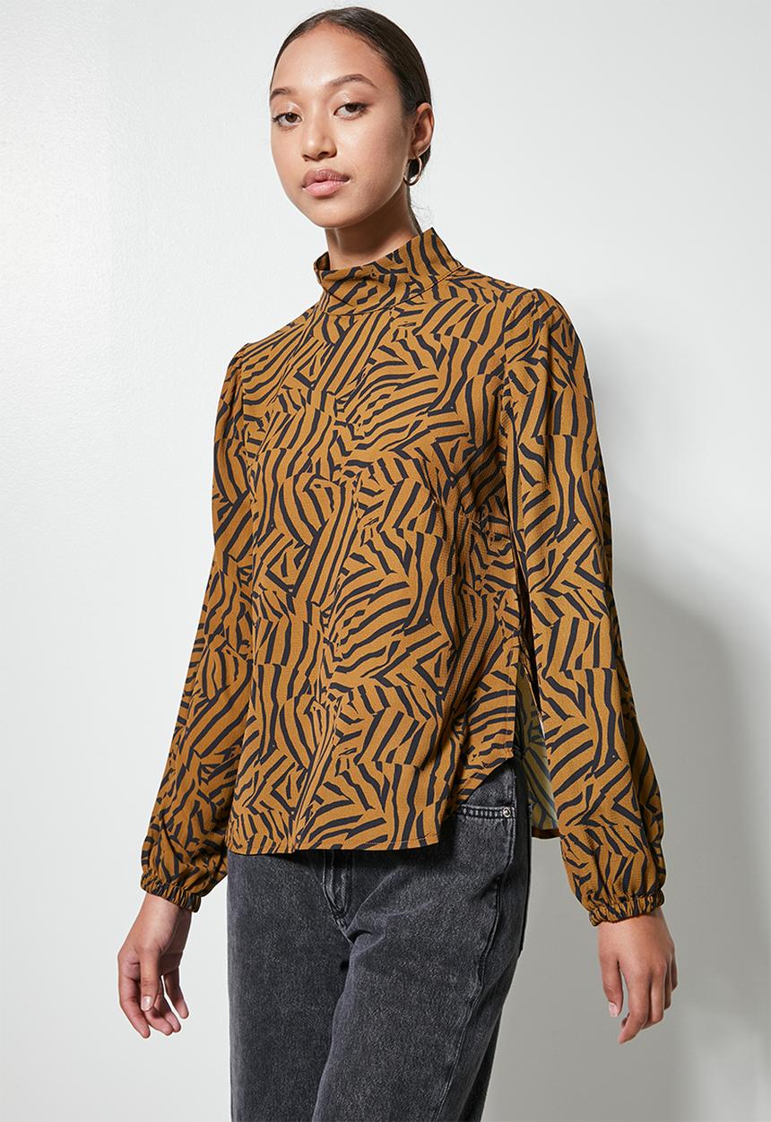 Superbalist - High neck funnel blouse - tobacco & black