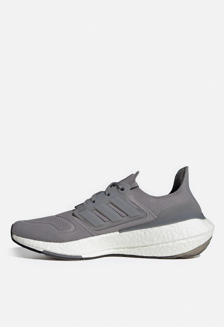 adidas Originals - Ultraboost 22