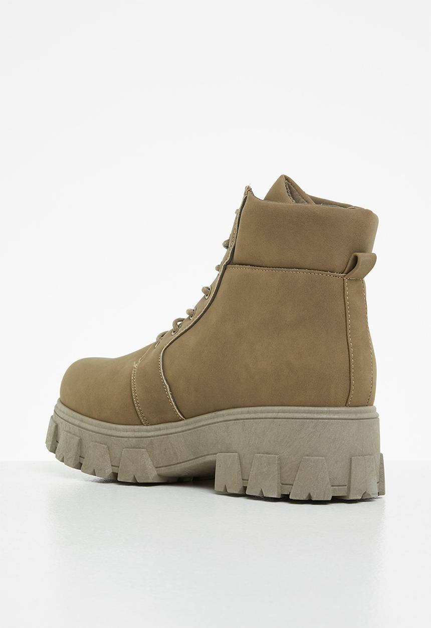 Seduction - Chunky lug sole hiking boot - taupe