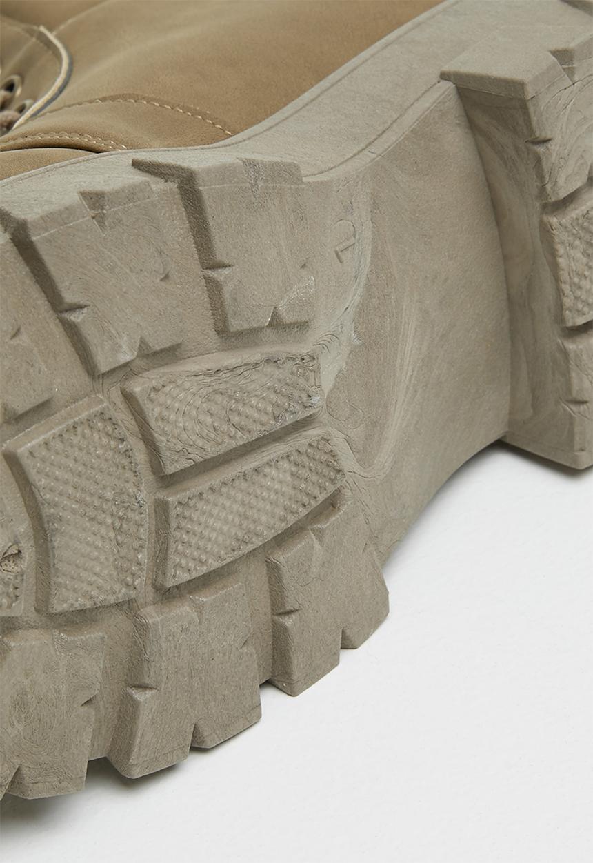 Seduction - Chunky lug sole hiking boot - taupe