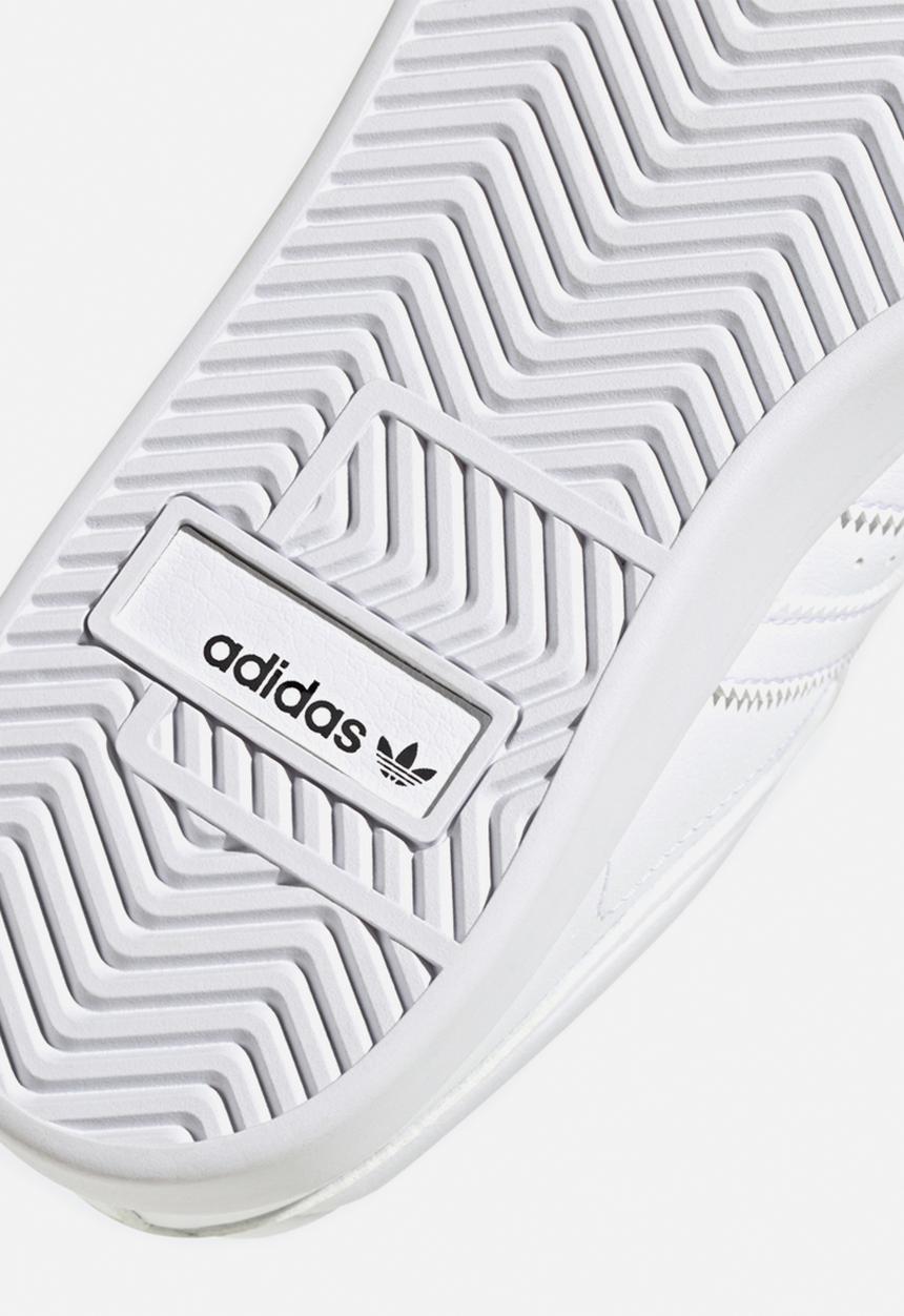 adidas Originals - Sleek classic - ftwr white/ftwr white/gold met.