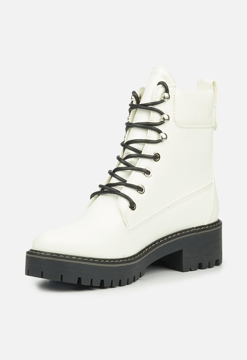 Miss Black - Fox9 lace-up ankle boot - white