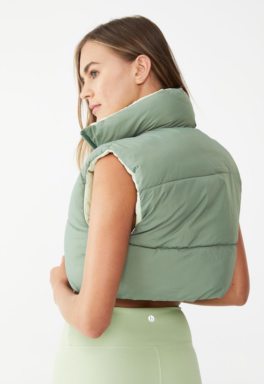 Cotton On - Recycled puffer vest - evergreen & garden glade reversible