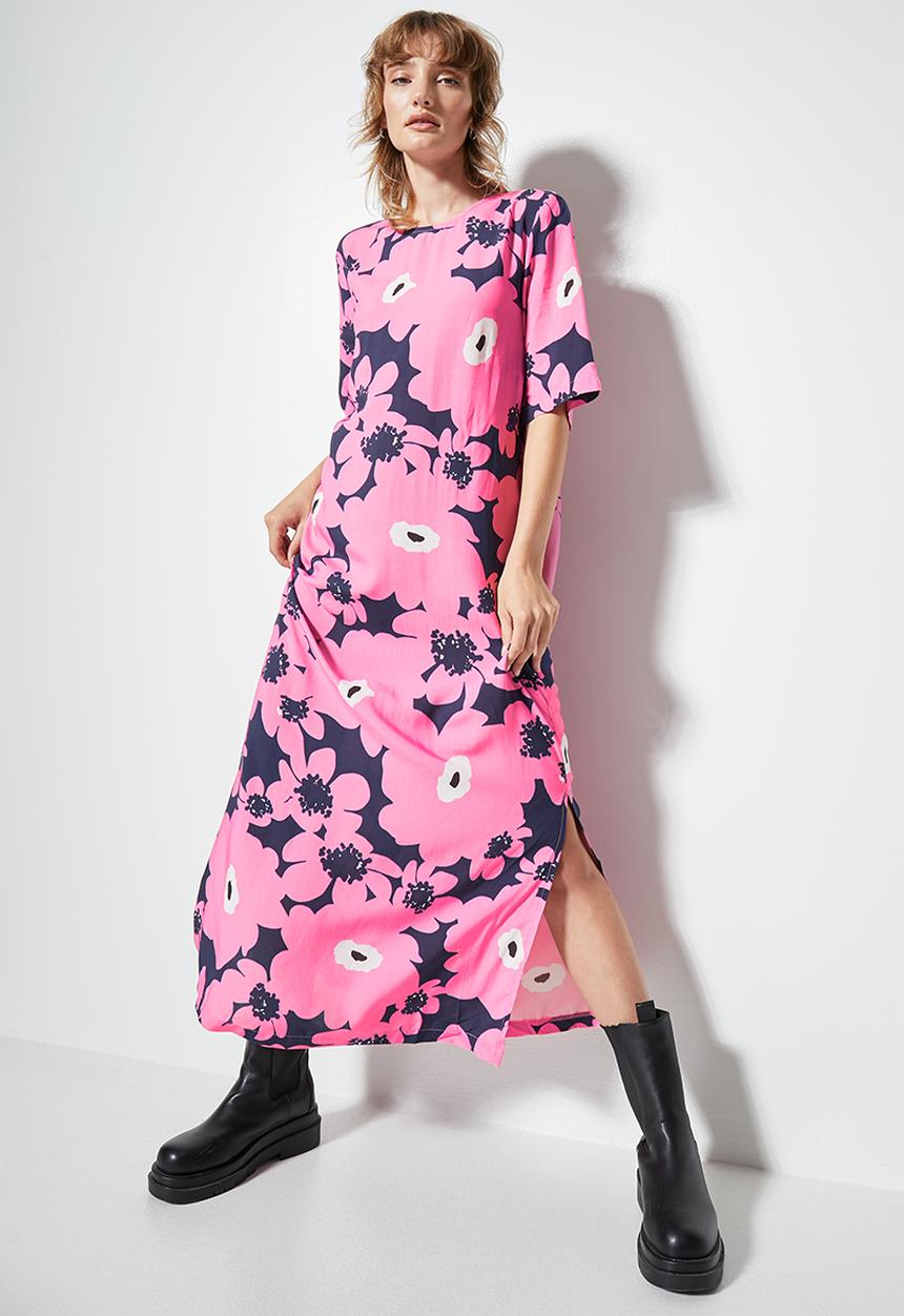 Superbalist - The woven tee dress - pink mono florals