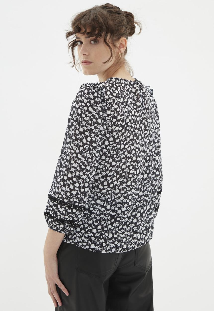 Trendyol - Waistband detail printed blouse  - black & white 