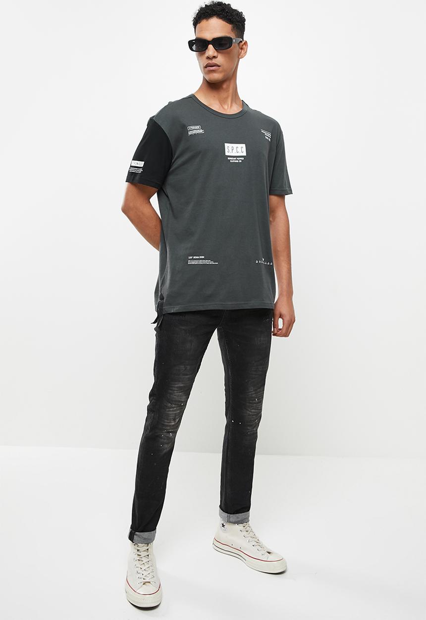 S.P.C.C - Demario relaxed fit side slit stepped hem, tape detail tee - charcoal