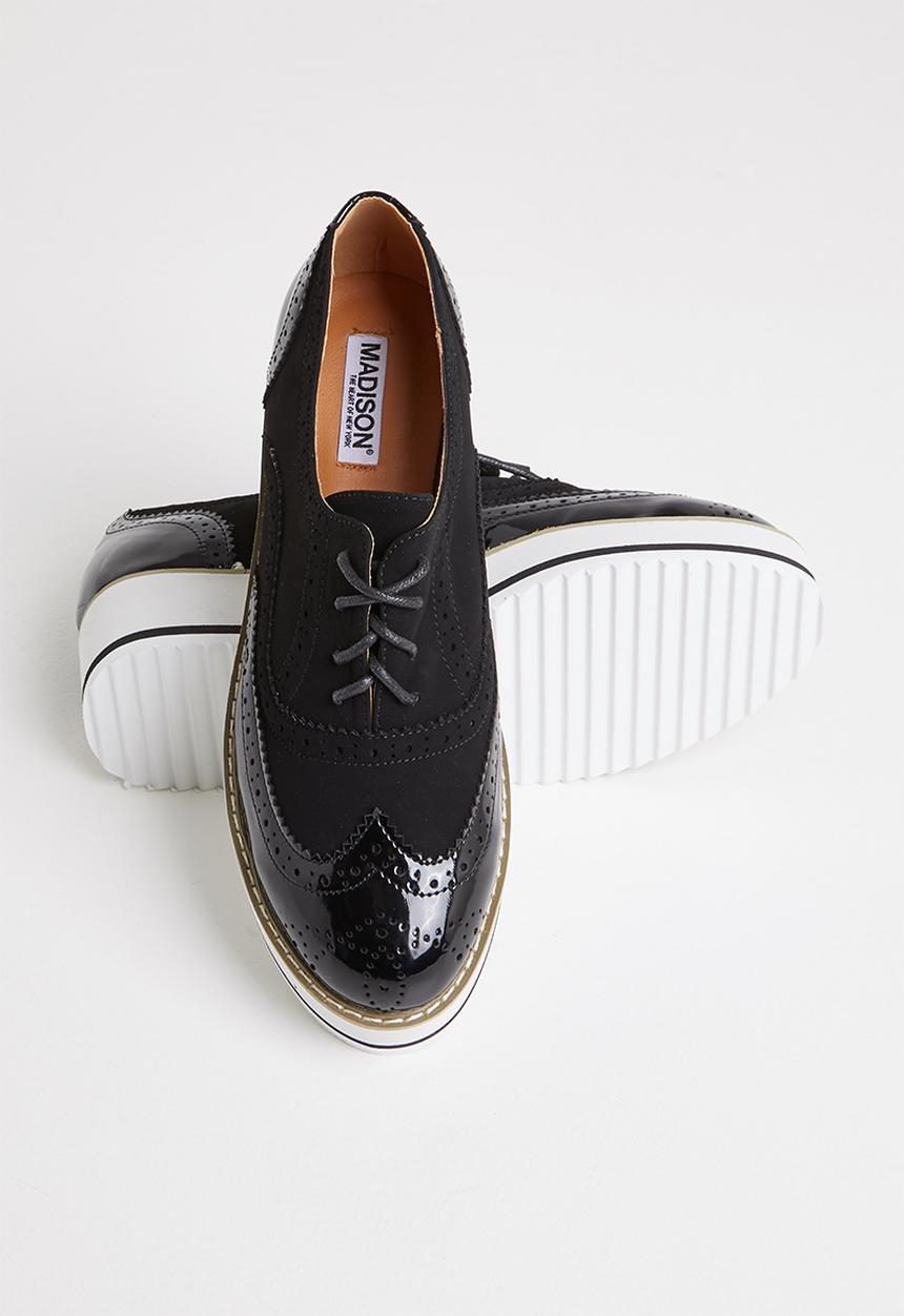 Madison® - Molly flatform brogue - black