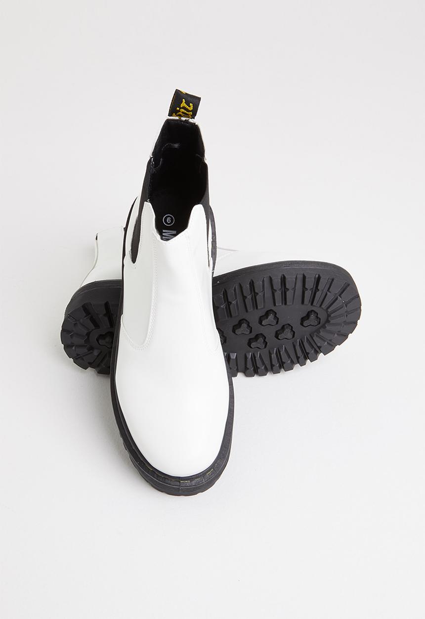Madison® - Sheena chunky chelsea boot - white
