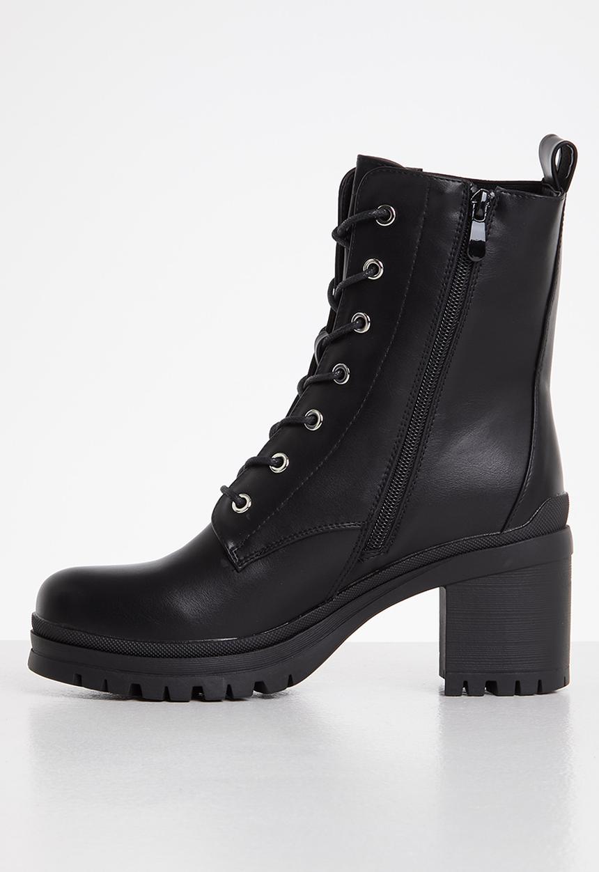 Plum - Ivory lace-up combat boot - black