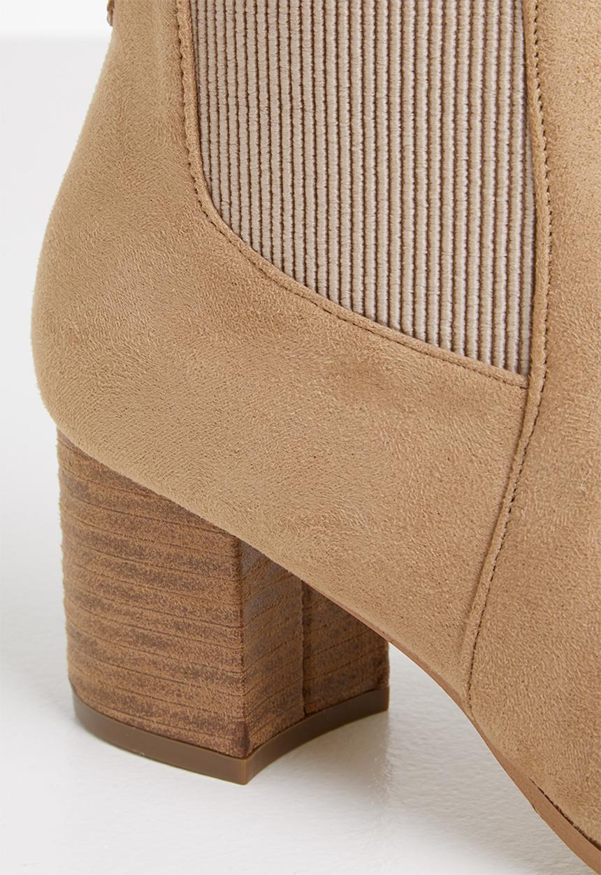 edit - Jalila ankle boot - beige