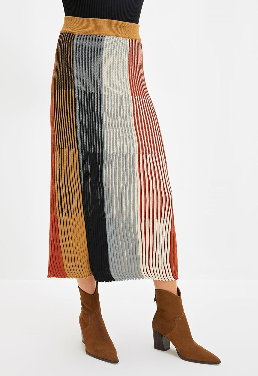 Trendyol - Color block knitwear skirt - camel