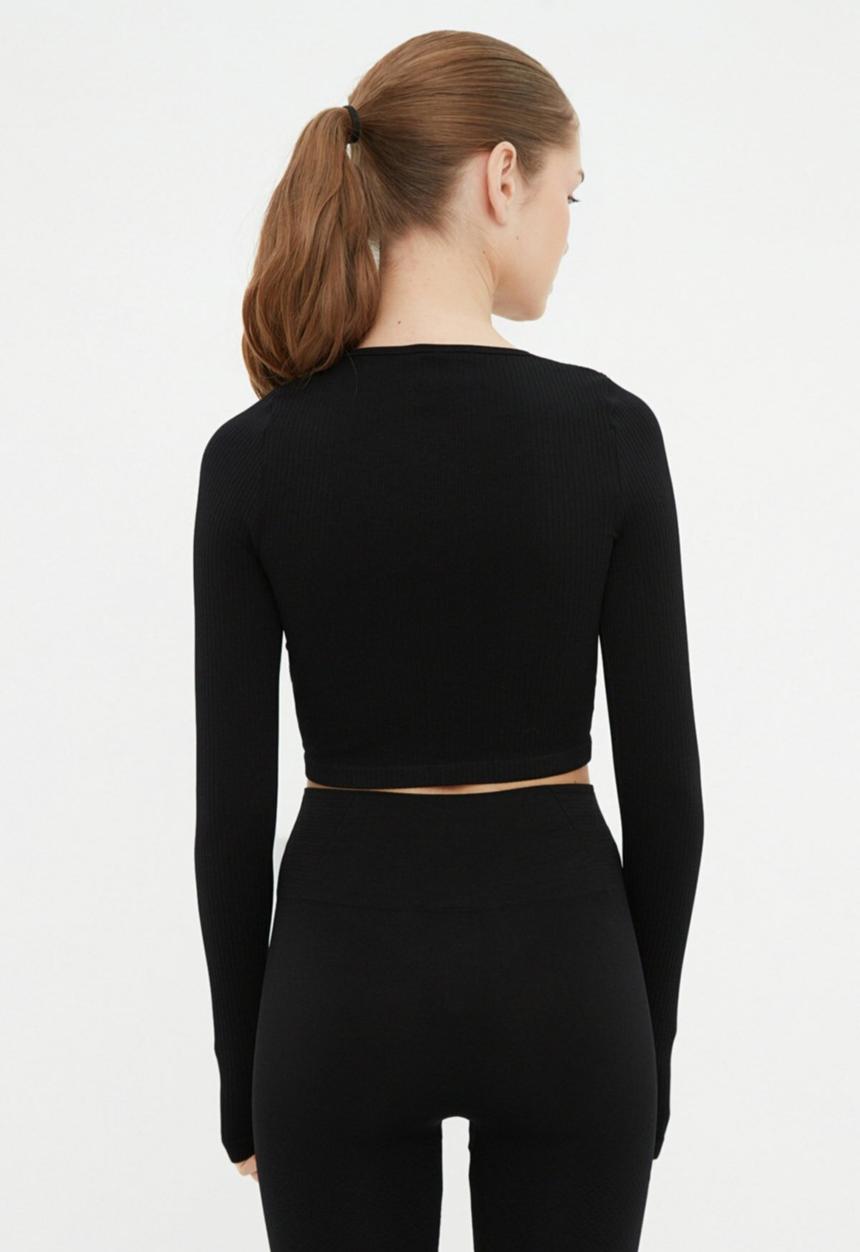 Trendyol - Seamless crop sport blouse  - black