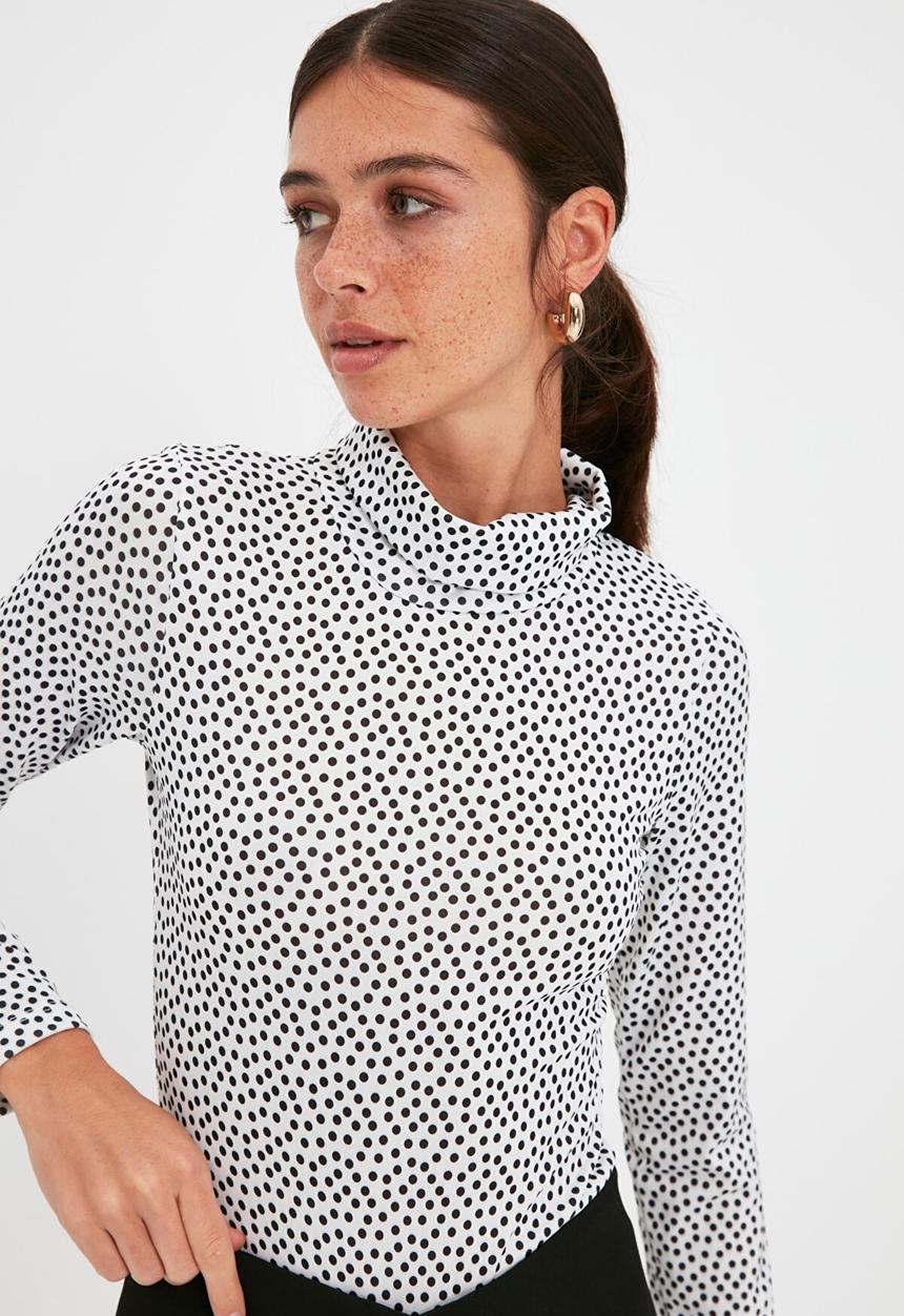 Trendyol - Stand up collar polka dot knitted bodysuit - white & black