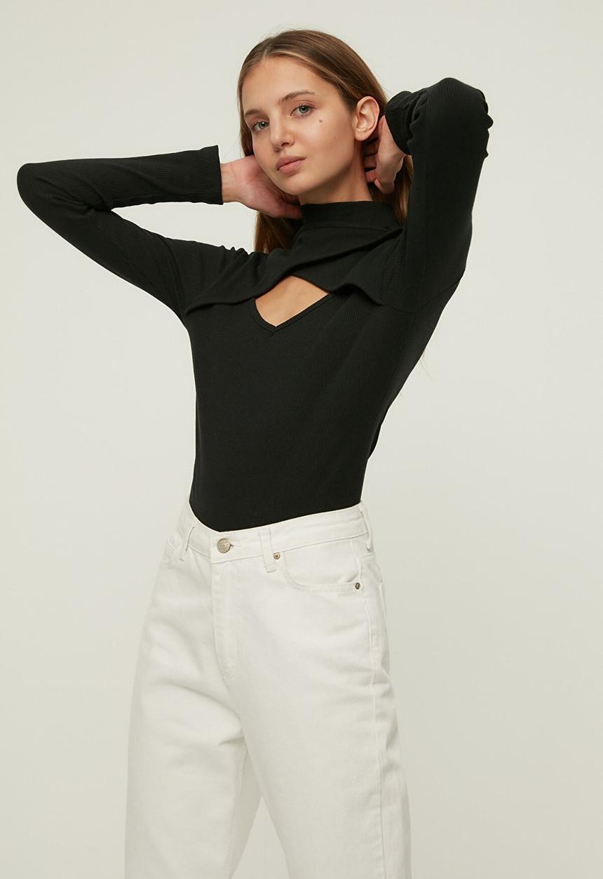 Trendyol - Cut out detailed ribbed stand collar knitted bodysuit - black
