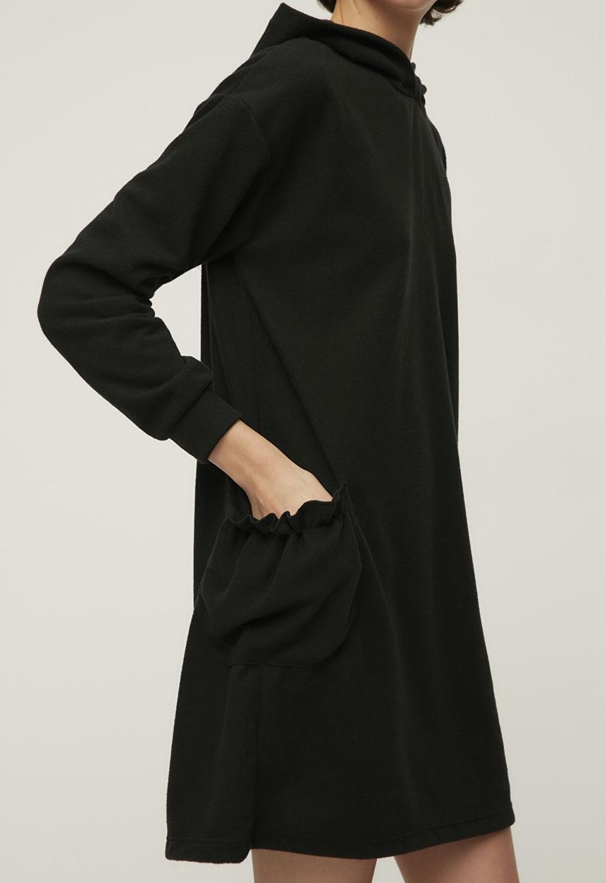 Trendyol - Hooded mini knitted dress - black