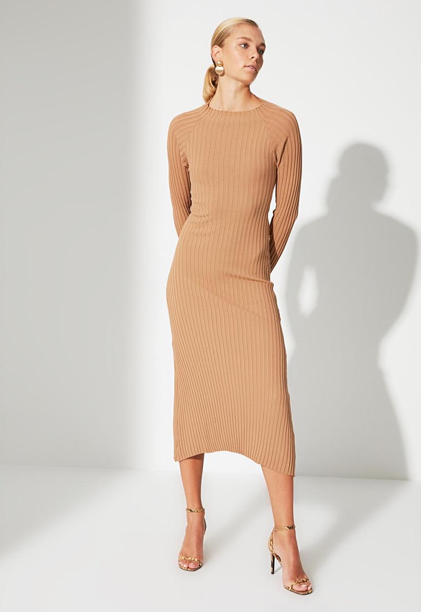 Trendyol - Ribbed low back knitwear dress - camel